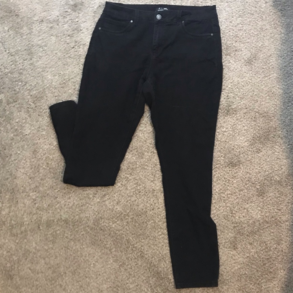 Black skinny pants